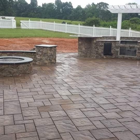 Deck/Walls/Outdoor Kitchen