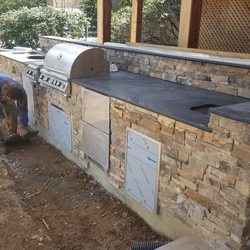 Outdoor Kitchen